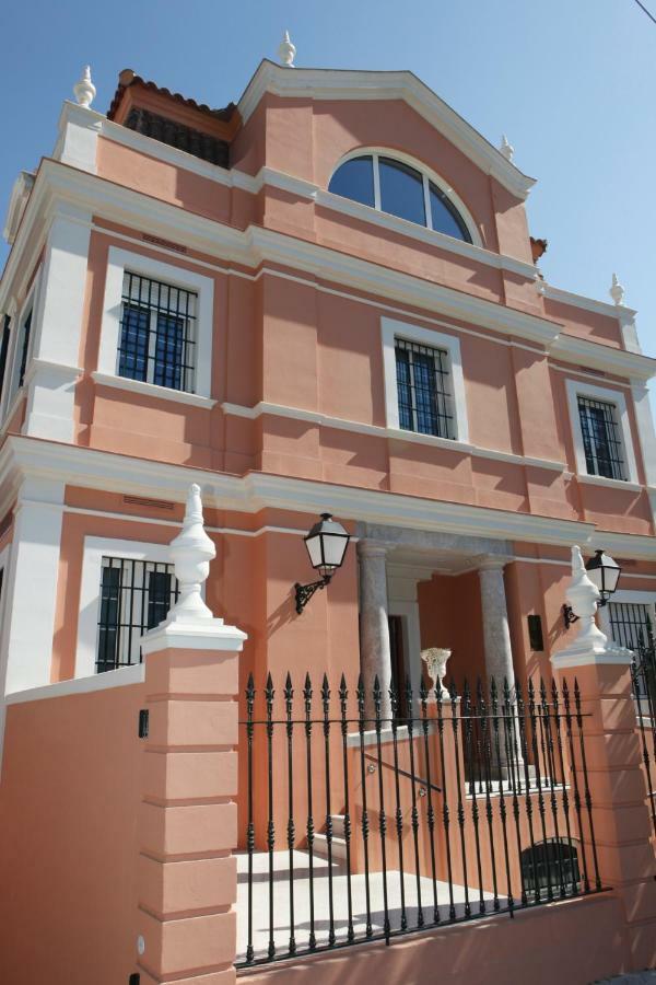 Colegio Mayor Careu - Women Only - University Community 세비야 외부 사진