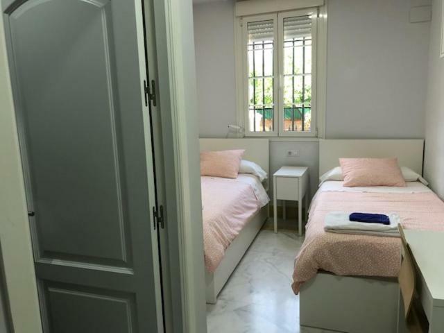 Colegio Mayor Careu - Women Only - University Community 세비야 외부 사진