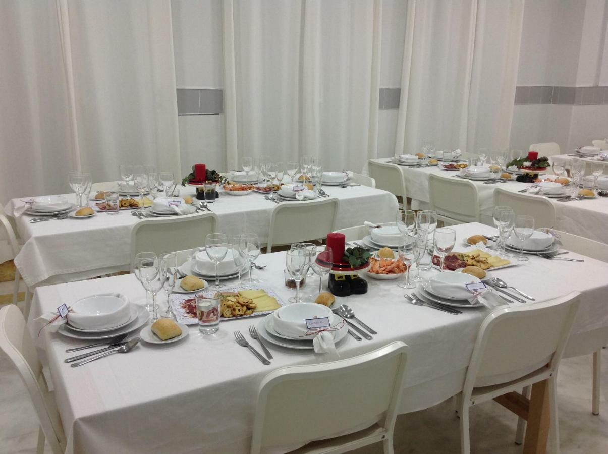 Colegio Mayor Careu - Women Only - University Community 세비야 외부 사진